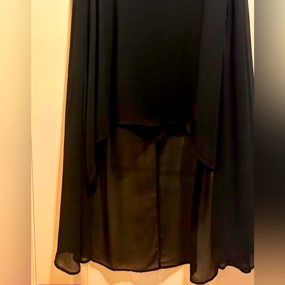 Francescas Dress - Picture 2 of 2